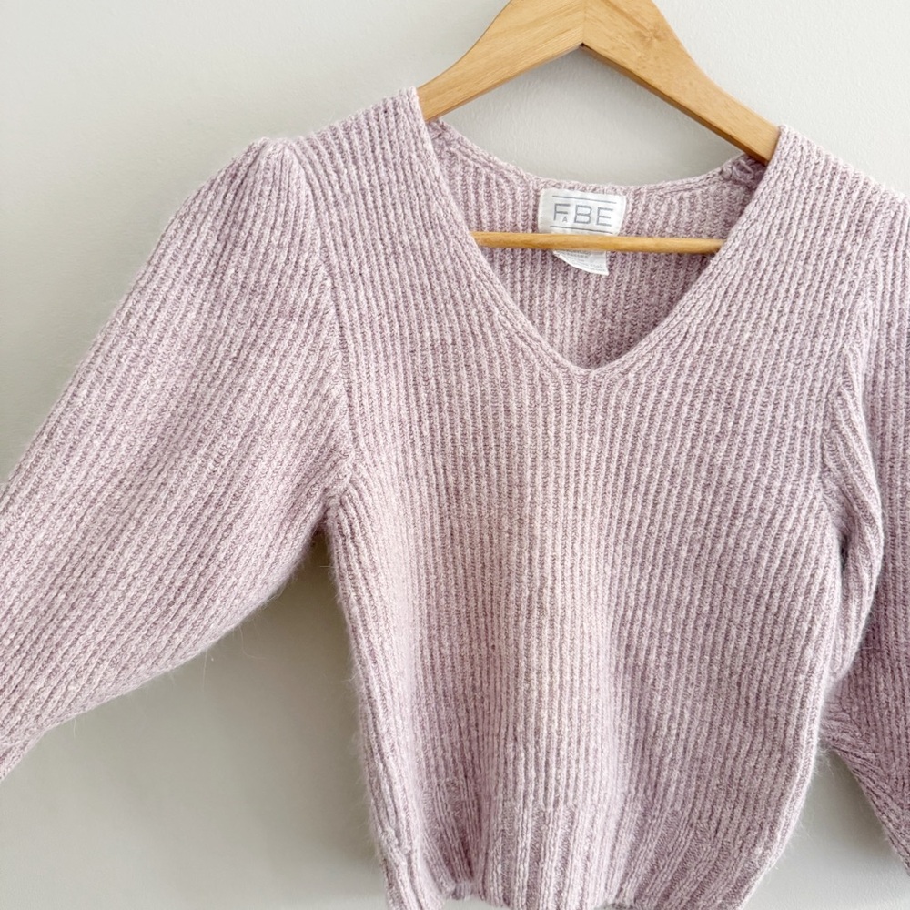 Vintage Silk & Angora Ribbed Knit Half Puff Sleeve V Neck Sweater Small - Picture 4 of 5